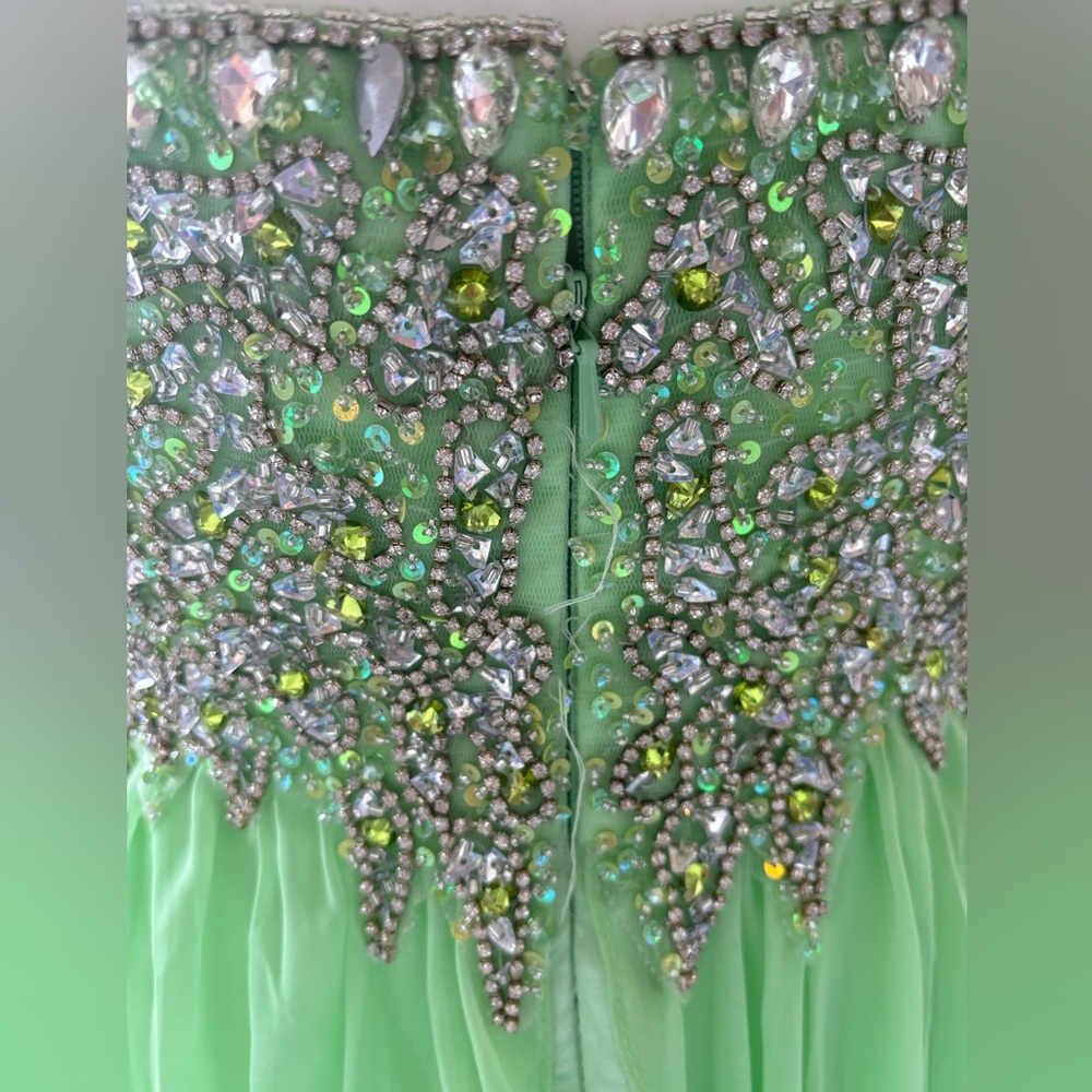 Sherri Hill Formal Prom Dress Sequin Beaded Chiffon Green Strapless Size 14 - Picture 7 of 10